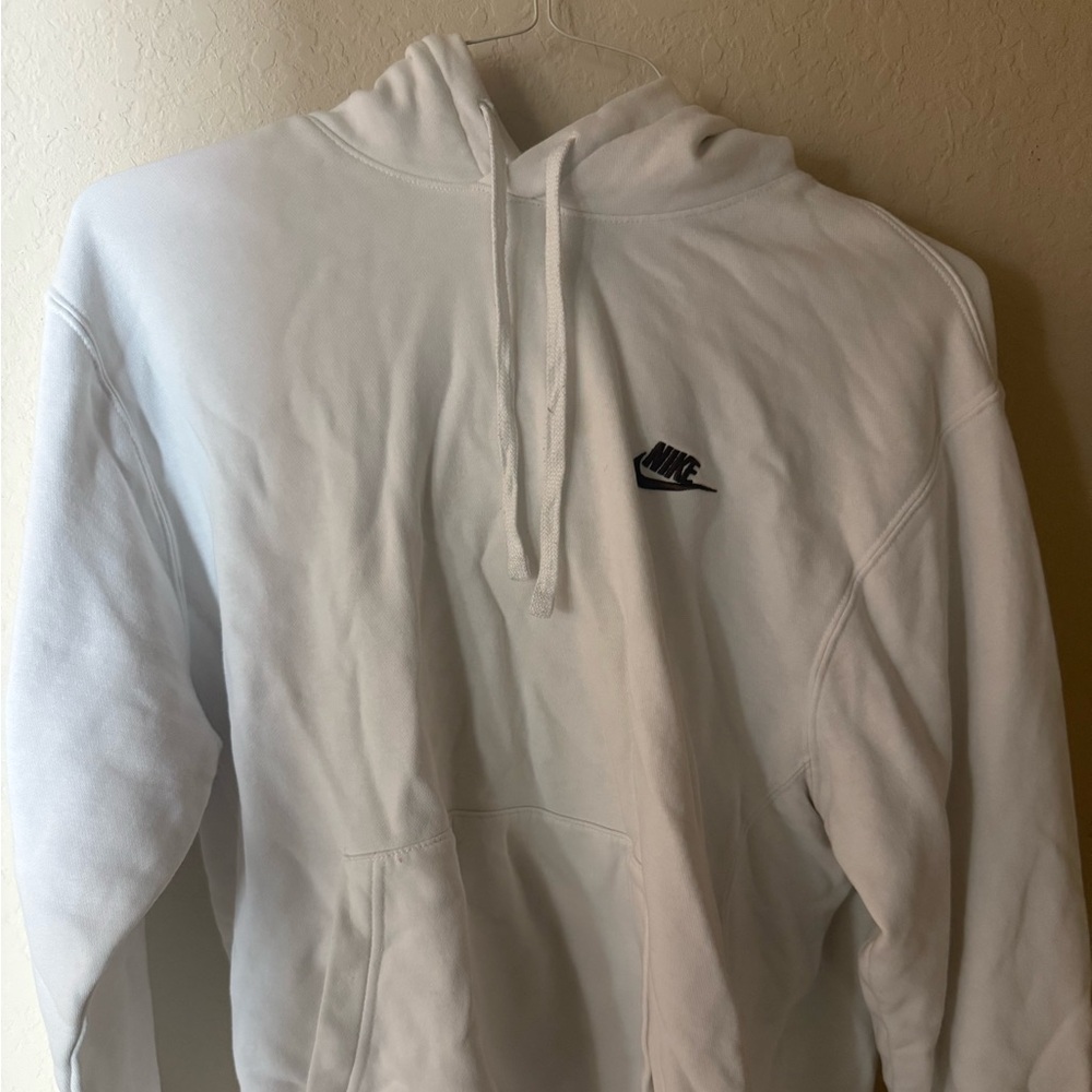 Nike Classic White Pullover